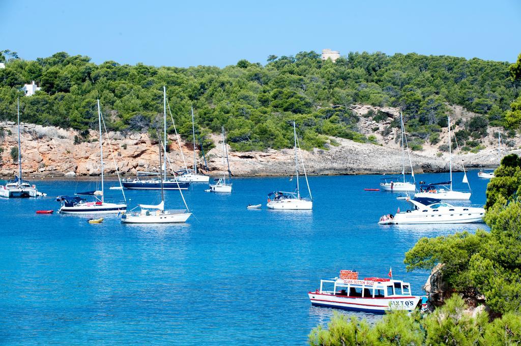 Grupotel Ibiza Beach Resort - Adults Only Portinatx Rum bild
